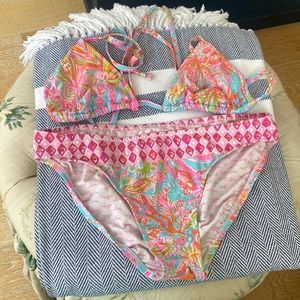 Lily Pulitzer bikini- so cute! Size medium